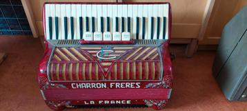 120 basser charron frerres accordeon  beschikbaar voor biedingen