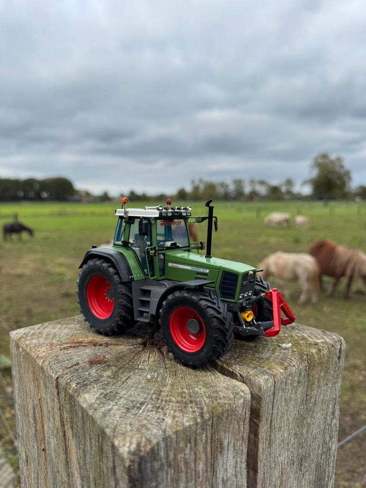Fendt 822 favorit VERBOUWD, Dieren en Toebehoren, Dierenvoeding, Vee, Verzenden