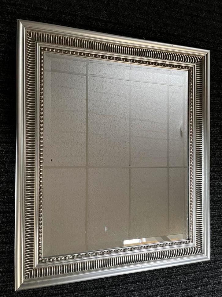 Prachtige Italiaanse Spiegel zilver, Huis en Inrichting, Woonaccessoires | Spiegels, Zo goed als nieuw, 50 tot 75 cm, Minder dan 100 cm