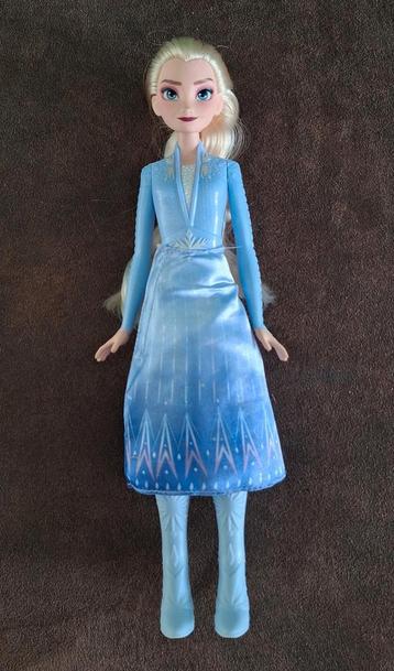 Frozen Elsa pop met licht beschikbaar voor biedingen