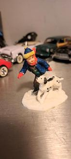 Lemax rennende jongen met hond (Z247-75), Diversen, Ophalen of Verzenden, Zo goed als nieuw