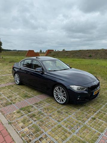 BMW 3-Serie 2.0 328i High Executive M-Sport (f30) 2011 Blauw beschikbaar voor biedingen