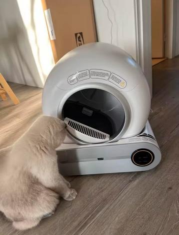 Nieuw in doos automatische kattenbak beschikbaar voor biedingen