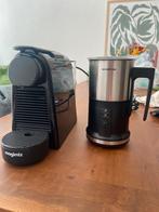 Nespresso magimix mini met melkschuimer, Afneembaar waterreservoir, Ophalen of Verzenden, Zo goed als nieuw, Koffiemachine