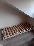 Logeerbed / onderbed met ingebouwde lattenbodem, Ophalen, Gebruikt, 90 cm, Eenpersoons