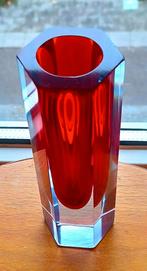Murano vaasje., Huis en Inrichting, Woonaccessoires | Vazen, Overige kleuren, Ophalen of Verzenden, Minder dan 50 cm, Glas