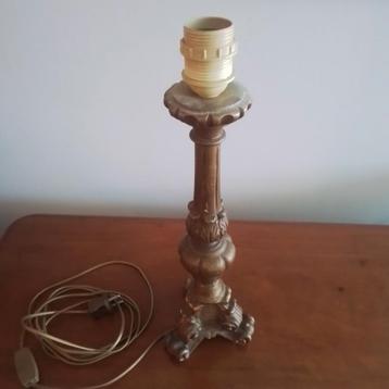Brocante 'bois doré' zeer oude tafel lamp beschikbaar voor biedingen