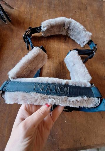 Halster eskadron blauw, maat pony. Nieuwstaat! beschikbaar voor biedingen