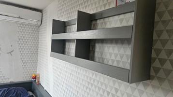 Wooood wandrek grijs beschikbaar voor biedingen