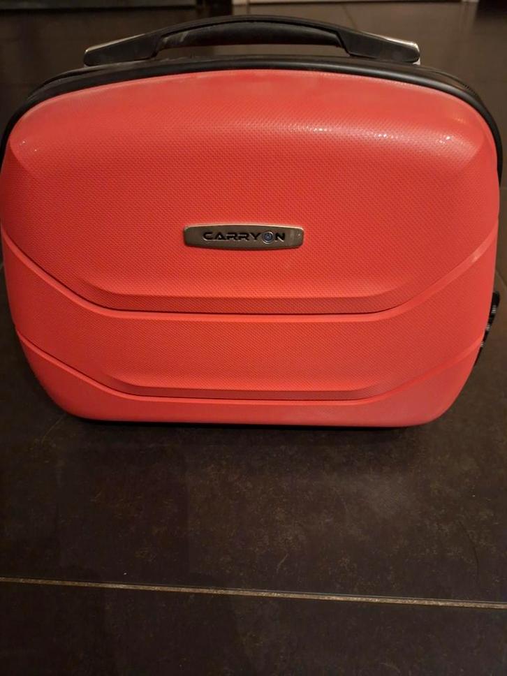 Roze Harde Beautycase - Carry On, Sieraden, Tassen en Uiterlijk, Beautycases, Zo goed als nieuw, Hardcase, Roze, Met spiegeltje(s)