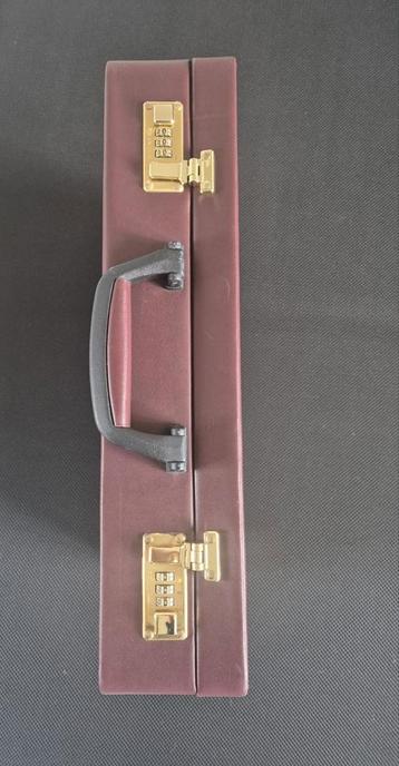 Leder aktekoffer van het merk Franzen. beschikbaar voor biedingen