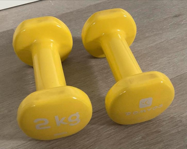 Domyos Dumbbell 2kg - Zo goed als nieuw!, Sport en Fitness, Fitnessmaterialen, Zo goed als nieuw, Dumbbell, Armen, Ophalen of Verzenden