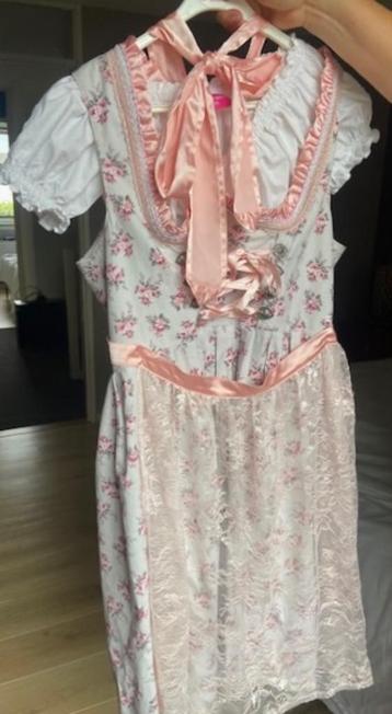 Dirndl Trachtenmode mt 40 beschikbaar voor biedingen