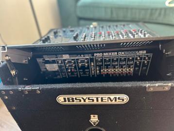 Behringer Pro Mixer DX2000USB in Flightcase beschikbaar voor biedingen