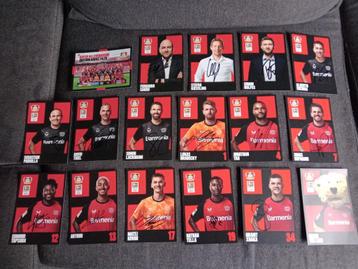 Gesigneerde 2024-2025 spelerskaarten van Bayer Leverkussen beschikbaar voor biedingen