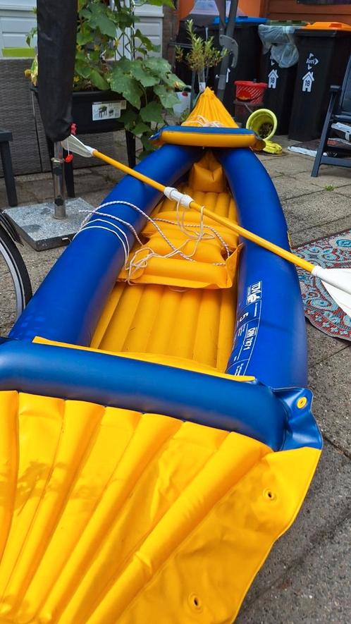 Mooie opblaasbare kano met peddels, Watersport en Boten, Kano's, Gebruikt, Zeekano, Twee personen, Opblaasbaar, Met peddels, Ophalen