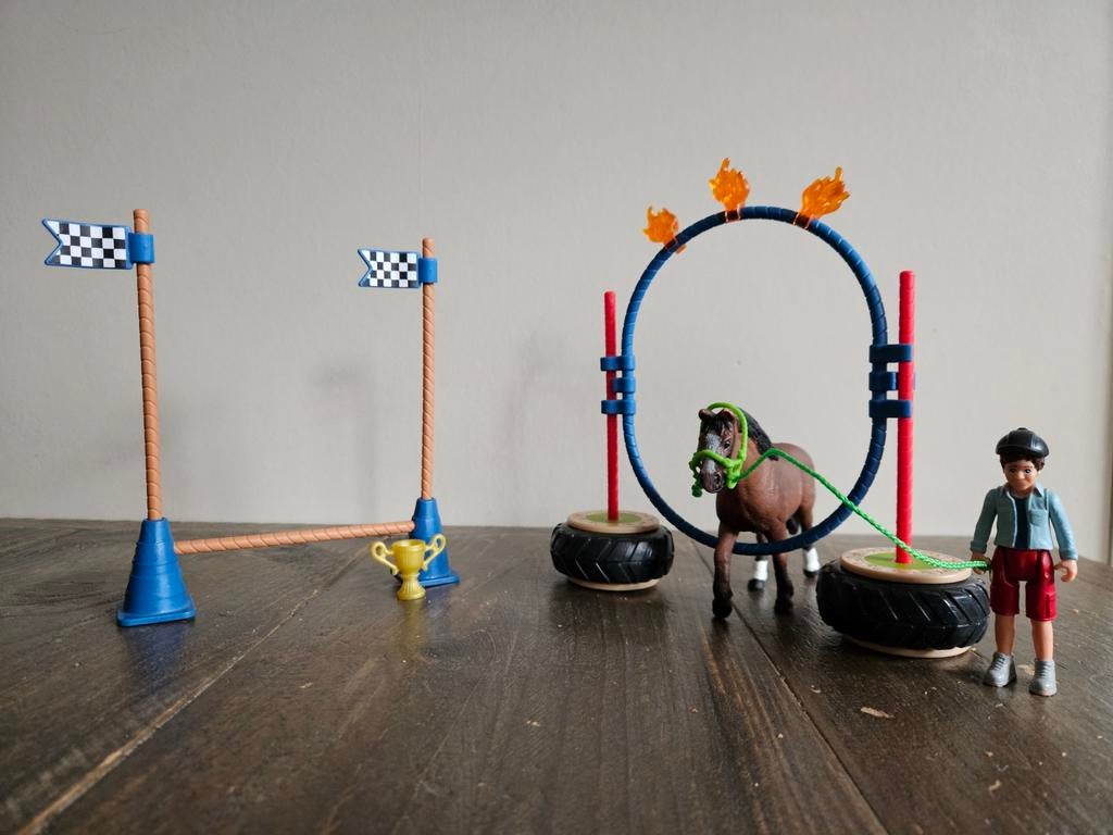 Schleich paarden farm world 42482, Ophalen of Verzenden, Gebruikt, Complete set