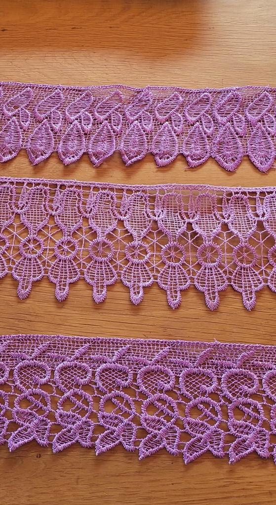 Lila Kant - 6 Meter - Diverse Motieven, Hobby en Vrije tijd, Stoffen en Lappen, Nieuw, Kant, Minder dan 30 cm, 200 cm of meer