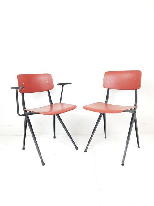 2 Marko stoelen model S201 SETPRIJS | armleuning ossenbloed, Huis en Inrichting, Stoelen, Gebruikt, Twee, Rood, Ophalen of Verzenden