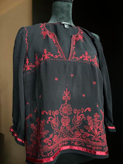 DKNY maat 2 (36) zijden blouse., Kleding | Dames, Blouses en Tunieken, Zo goed als nieuw, Maat 36 (S), Zwart, Ophalen of Verzenden