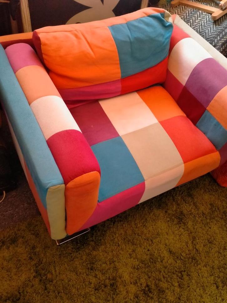 Vrolijke Kleurrijke Stoel, Huis en Inrichting, Fauteuils, Ophalen