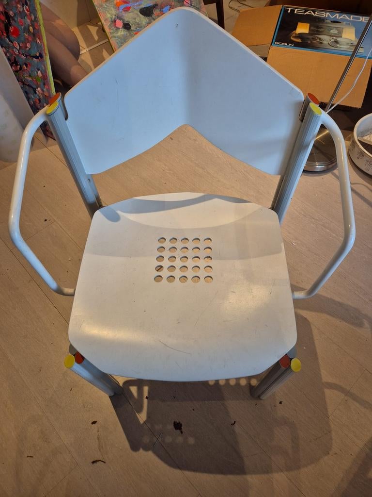 Ahrend 360 Armstoel - Friso Kramer Design, Huis en Inrichting, Stoelen, Ophalen of Verzenden, Gebruikt, Zwart, Eén