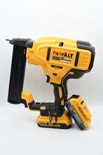 DeWalt Tacker DCN681D2 Nietmachine, Ophalen of Verzenden, Zo goed als nieuw