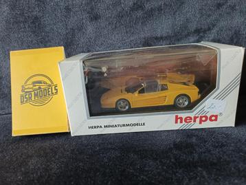 1:43 Ferrari Testarossa Spyder beschikbaar voor biedingen