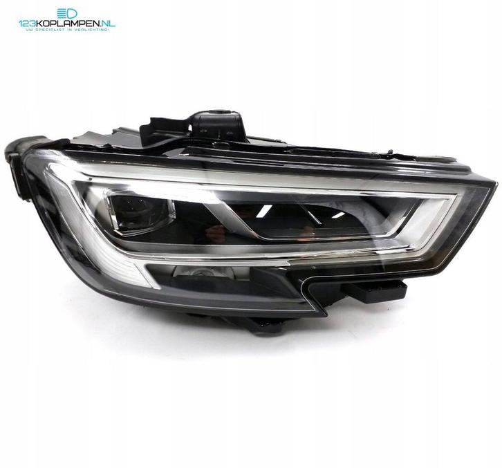 Audi A3 S3 RS3 8V Facelift Full LED Koplamp Rechts 8V0941034, Auto-onderdelen, Verlichting, Audi, Gebruikt, Verzenden