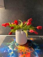 Vaas met tulpen zgan, Ophalen of Verzenden, Zo goed als nieuw