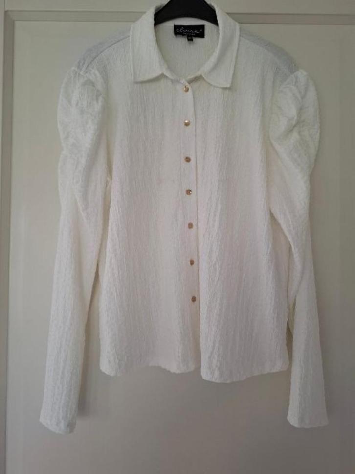 Zeer mooie witte blouse, Kleding | Dames, Blouses en Tunieken, Zo goed als nieuw, Maat 42/44 (L), Wit, Ophalen of Verzenden