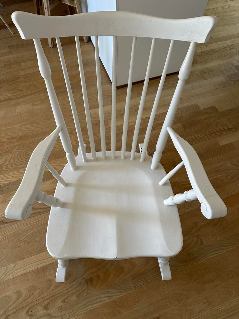 Witte houten schommelstoel, Ophalen, Gebruikt, Wit, Eén