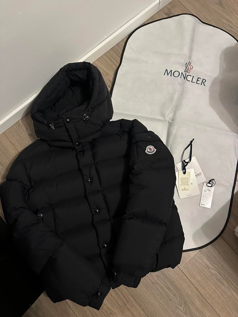 Moncler Vezere Maat 1/ Maat S, Verzenden, Nieuw, Maat 46 (S) of kleiner, Zwart