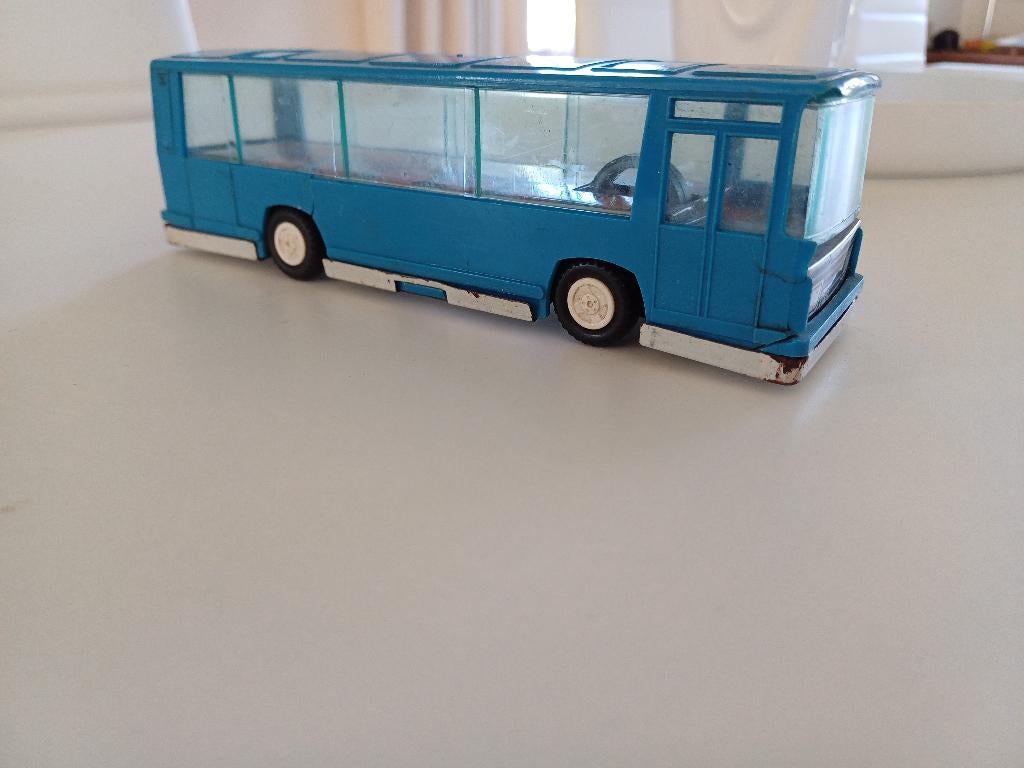 DDR busje bison met schade, Ophalen of Verzenden, Gebruikt, Bus of Vrachtwagen