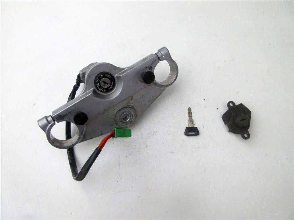 Suzuki GSX600F kroonplaat contactslot GSX 600 zadelslot slot, Ophalen of Verzenden, Gebruikt