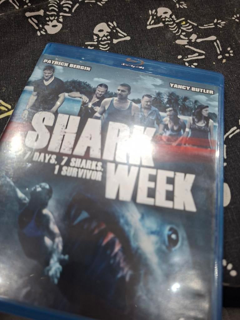 Shark week, Ophalen of Verzenden, Zo goed als nieuw, Muziek en Concerten