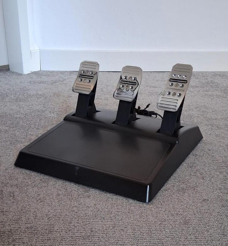 Thrustmaster T3PA SIM Racing Pedalen, Spelcomputers en Games, Games | Overige, Gebruikt, Racen en Vliegen, 1 speler, Vanaf 3 jaar