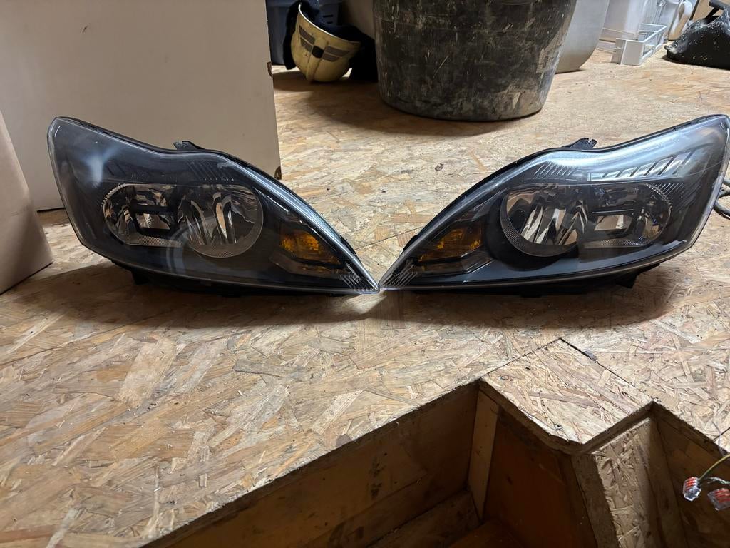 Halogeen Koplampen Ford Focus MK2 2010 - Links en Rechts, Ophalen, Gebruikt, Ford