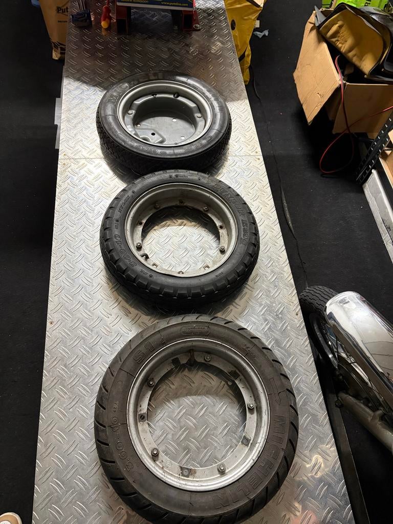 Vespa PK50 Velgen - Degelijke staat, 1 band lek, Ophalen, Gebruikt, Overige typen, Vespa