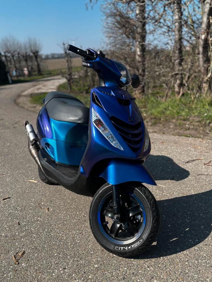 Zip 70cc, Fietsen en Brommers, Scooters | Piaggio, Zo goed als nieuw, Zip, Tweetakt, Ophalen
