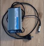 Giant Oplader 24V, 1.8 A, Fietsen en Brommers, Ophalen of Verzenden, Gebruikt