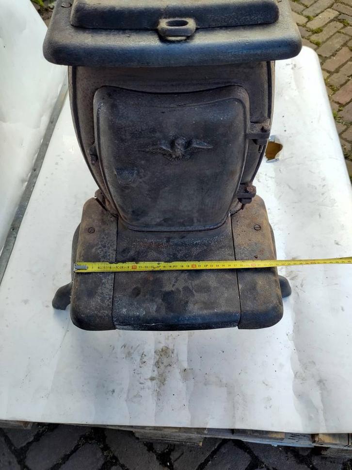 Antieke gietijzeren houtkachel, Huis en Inrichting, Kachels, Gebruikt, Vrijstaand, Houtkachel, Hout, Ophalen