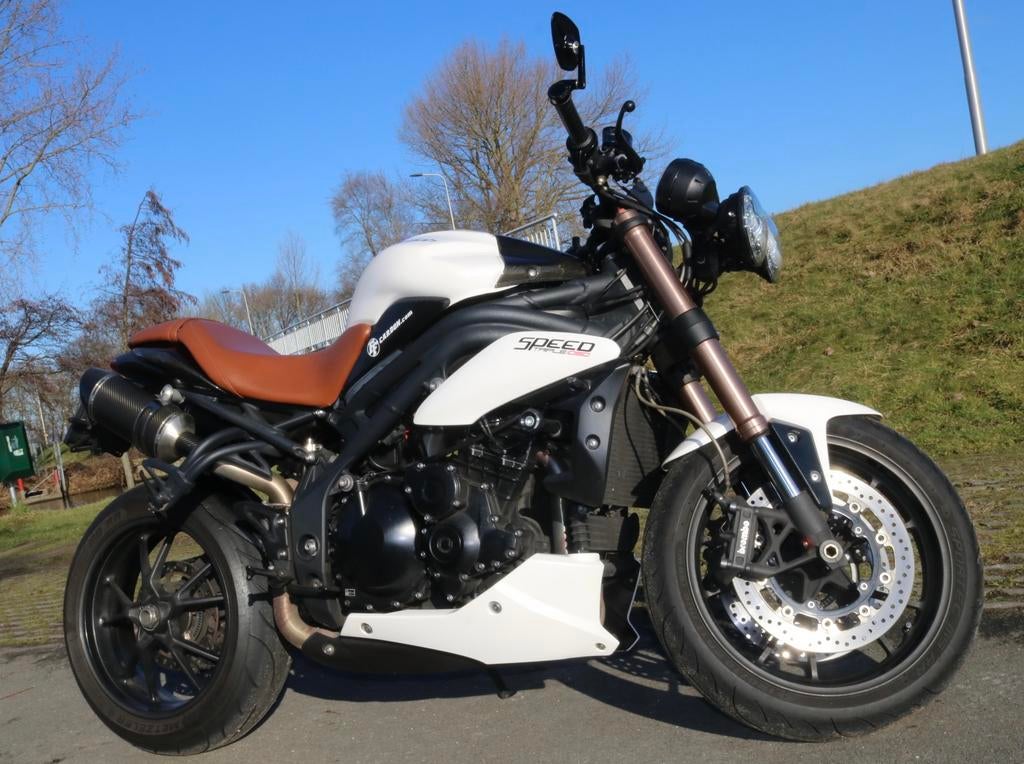 Triumph Speed Triple 1050 2012 | Unieke uitvoering, Motorrijbewijs A, 3 cilinders, Particulier, 1050 cc