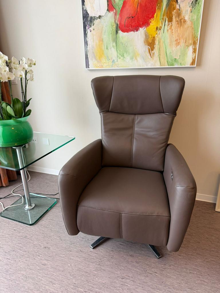 Prominent relax fauteuil elektrisch verstelbaar - staop, Huis en Inrichting, Fauteuils, Ophalen, Minder dan 75 cm, Leer, Zo goed als nieuw
