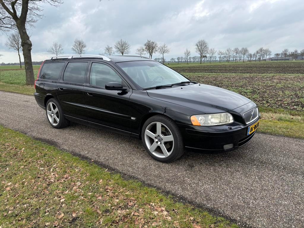 Volvo V70 2.5 T 2005 Zwart, Auto's, Volvo, Particulier, V70, Benzine, D, Stationwagon, Handgeschakeld, Origineel Nederlands, Zwart