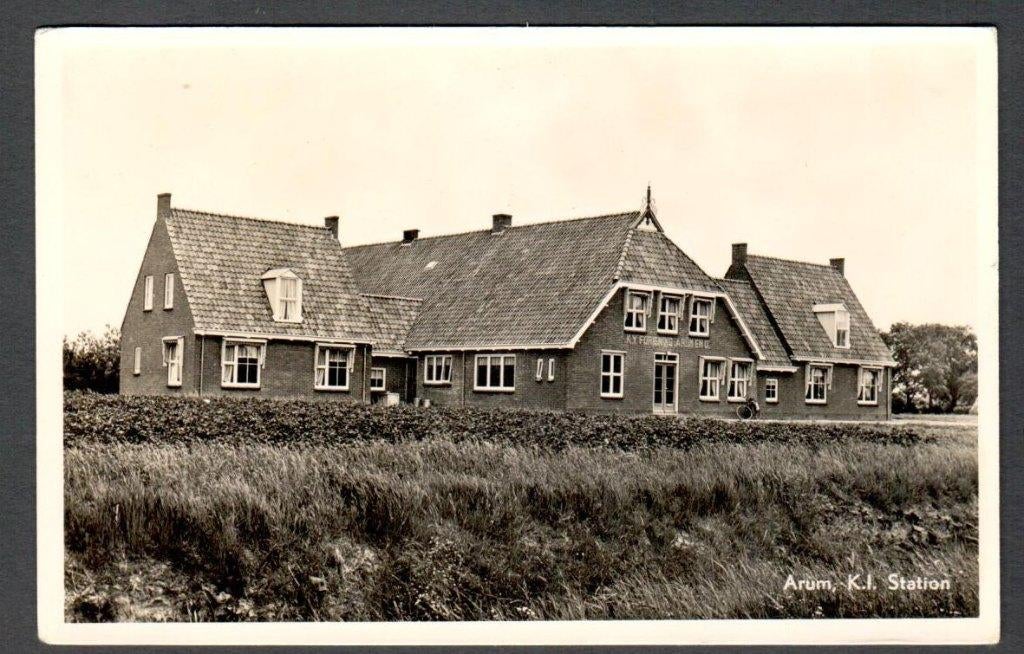 Oude Ansicht - Arum - Arum - K. I. Station - Frl., Verzamelen, Ophalen of Verzenden, 1940 tot 1960, Ongelopen, Friesland