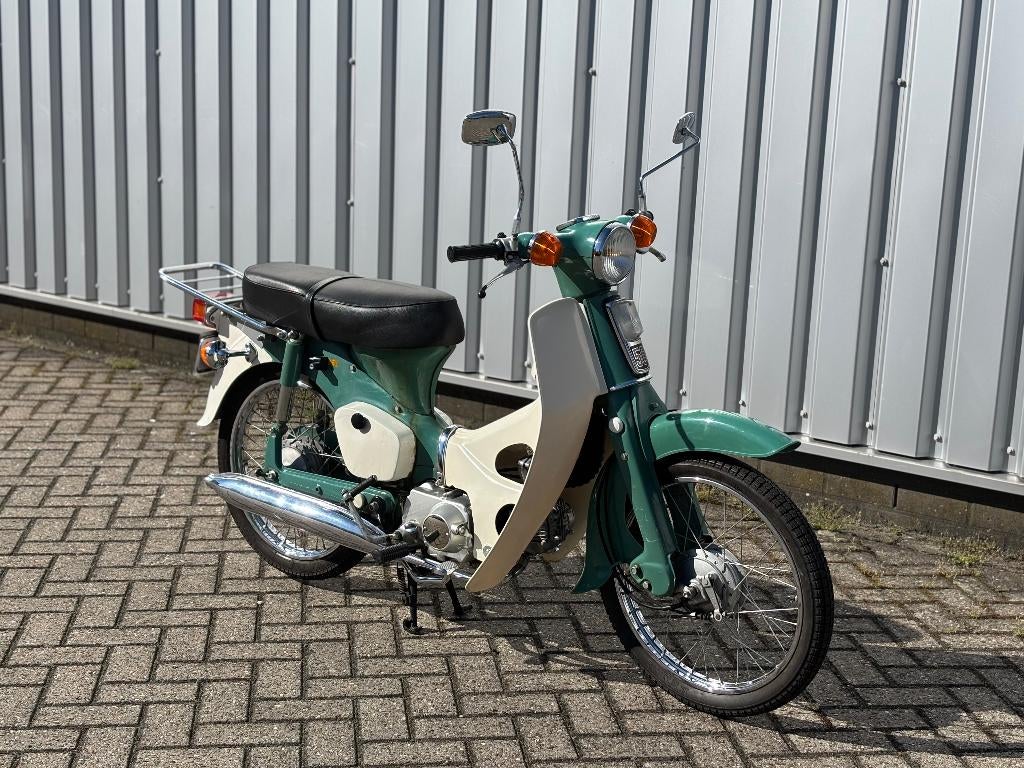 Honda C50 (1976) – nette klassieker, 25 jaar in familiebezit, Fietsen en Brommers, Brommeronderdelen | Oldtimers, Gebruikt, Overige merken