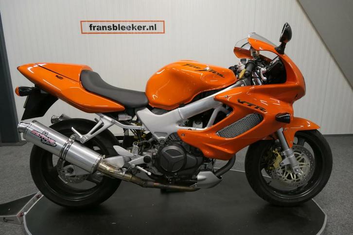 Honda VTR 1000F Firestorm 1e Eigenaar, Motoren, Motoren | Honda, Bedrijf, Sport, meer dan 35 kW