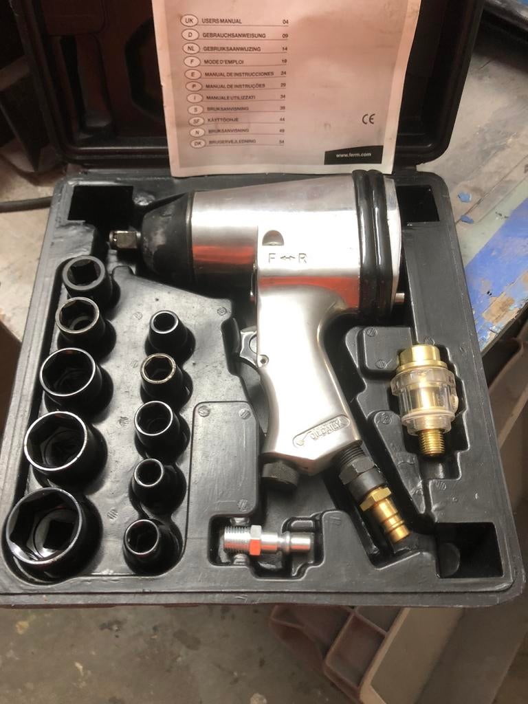 Luchtsleutel met doppen, Auto diversen, Ophalen of Verzenden, Zo goed als nieuw