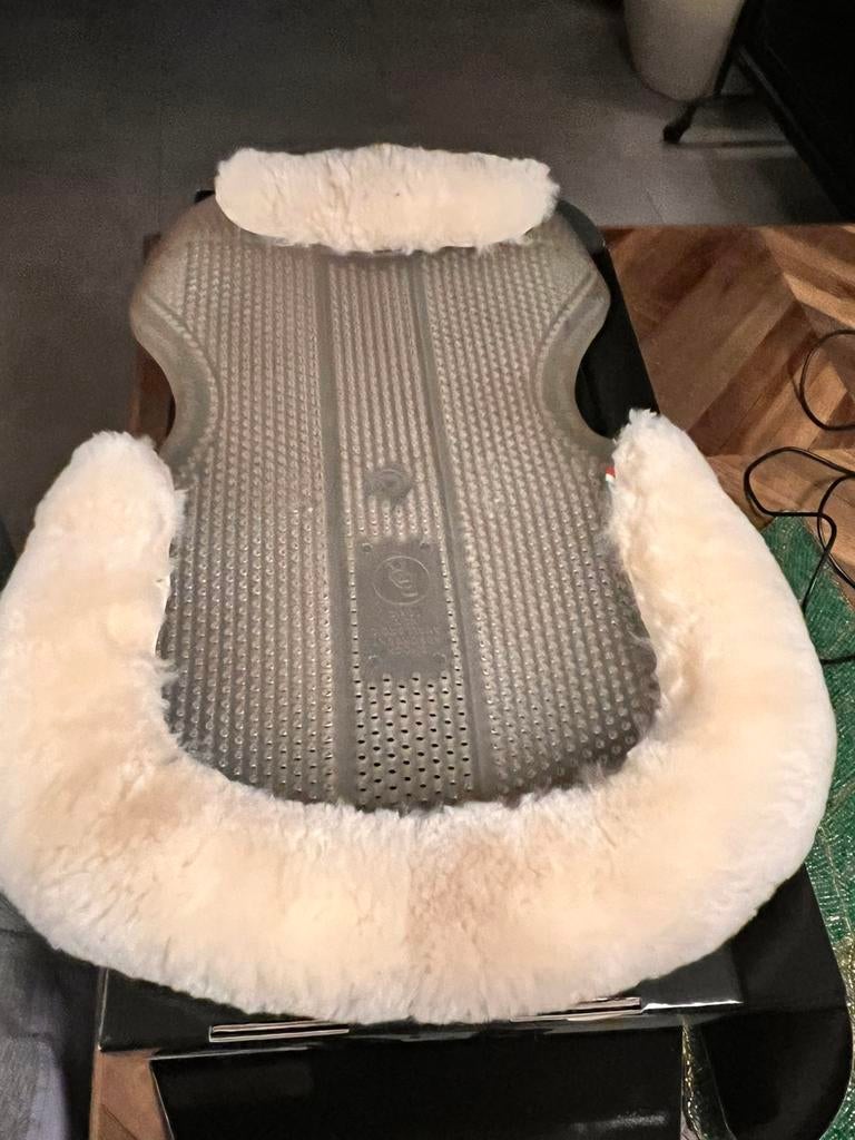 BR Soft Gel Pad Sheepskin (NP € 210.-), Dieren en Toebehoren, Ophalen of Verzenden, Zo goed als nieuw